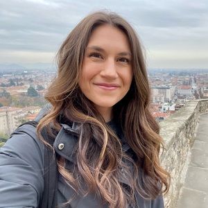 Meet your Posher, Alana